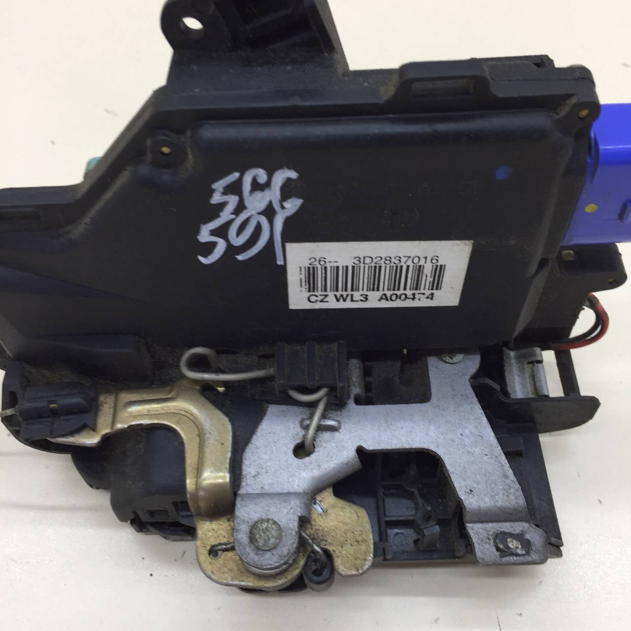 Замок двери передней правой Skoda Octavia (A5 1Z-) 2004-2013