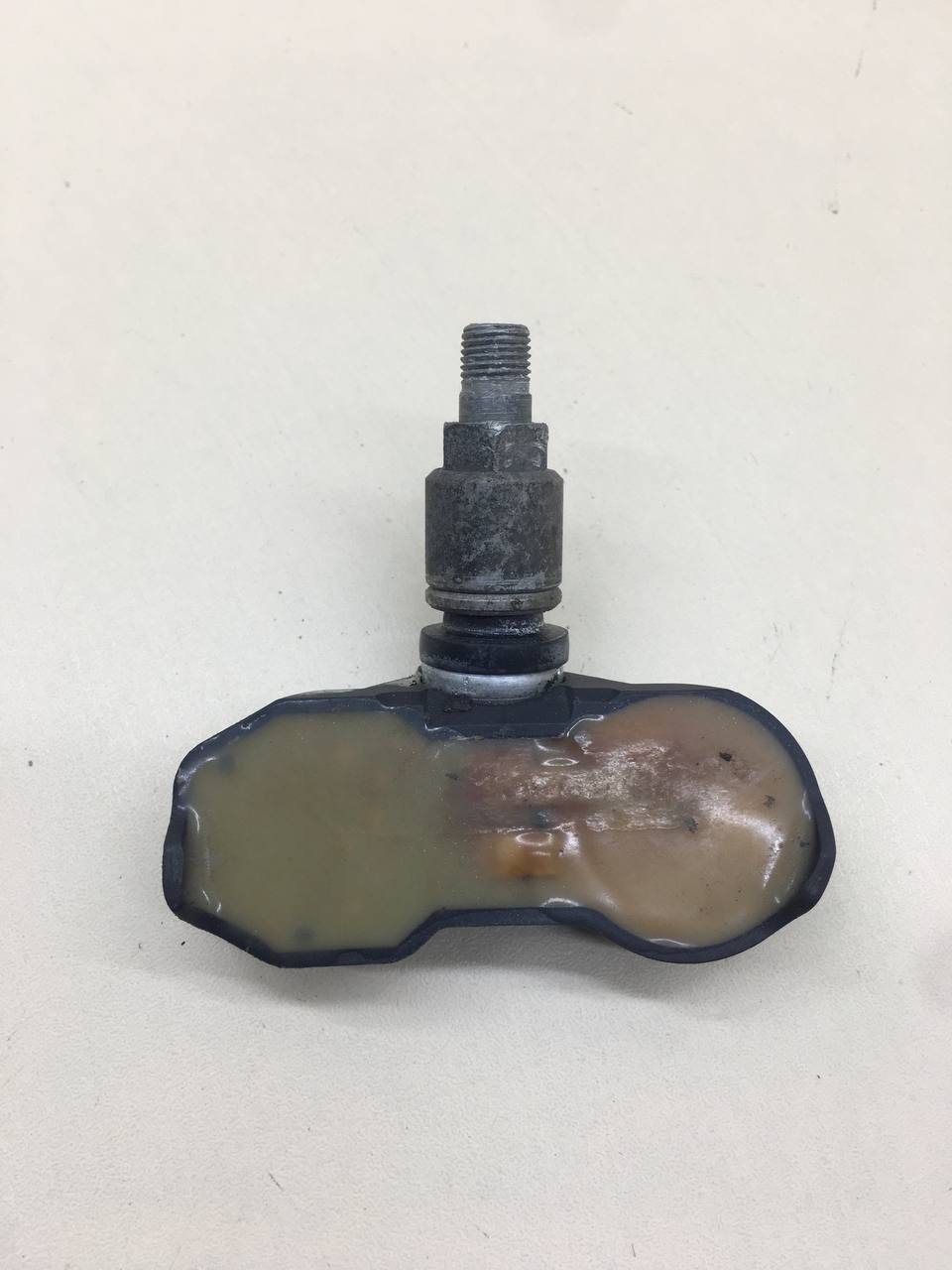 Датчик давления в шине Volkswagen Passat B7 2011-2015