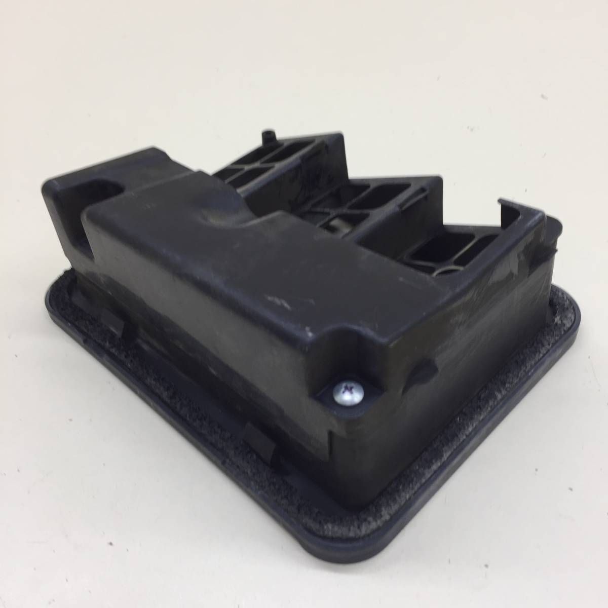 Решетка вентиляционная Mitsubishi Outlander (GF) 2012>