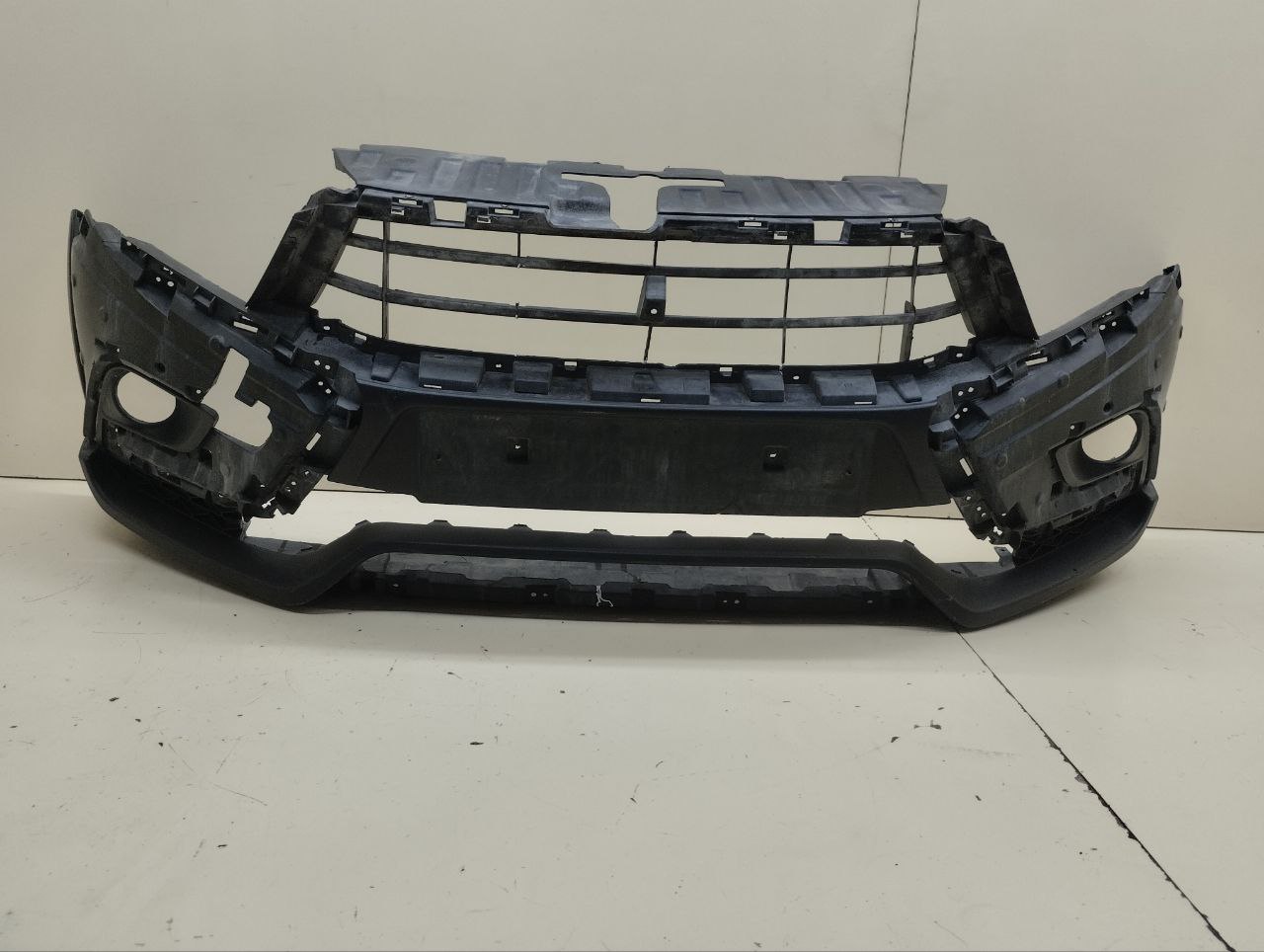 Бампер передний Lada Vesta SW Cross 2017>