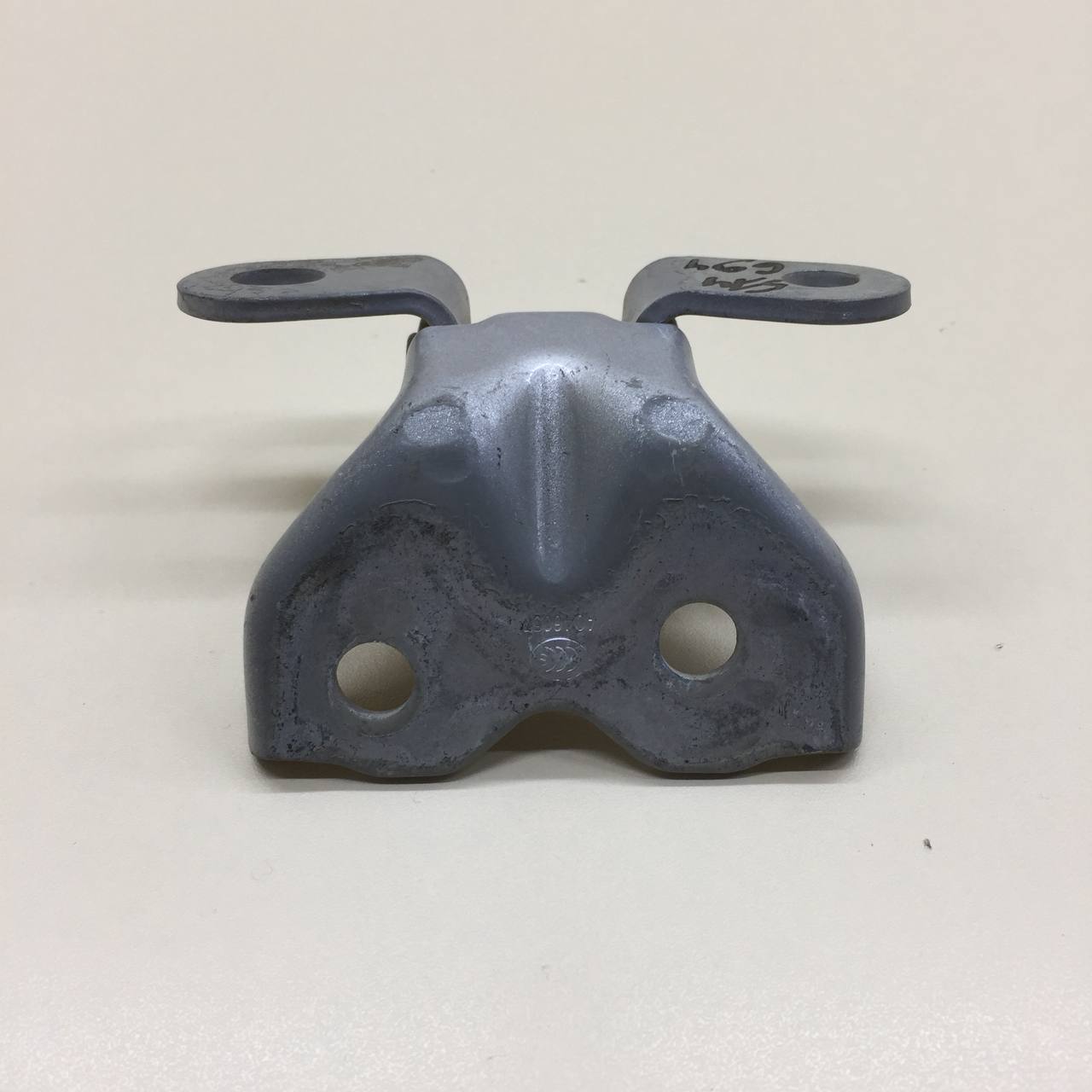 Петля двери передней правой нижняя Kia Rio 4 (FB) 2017>