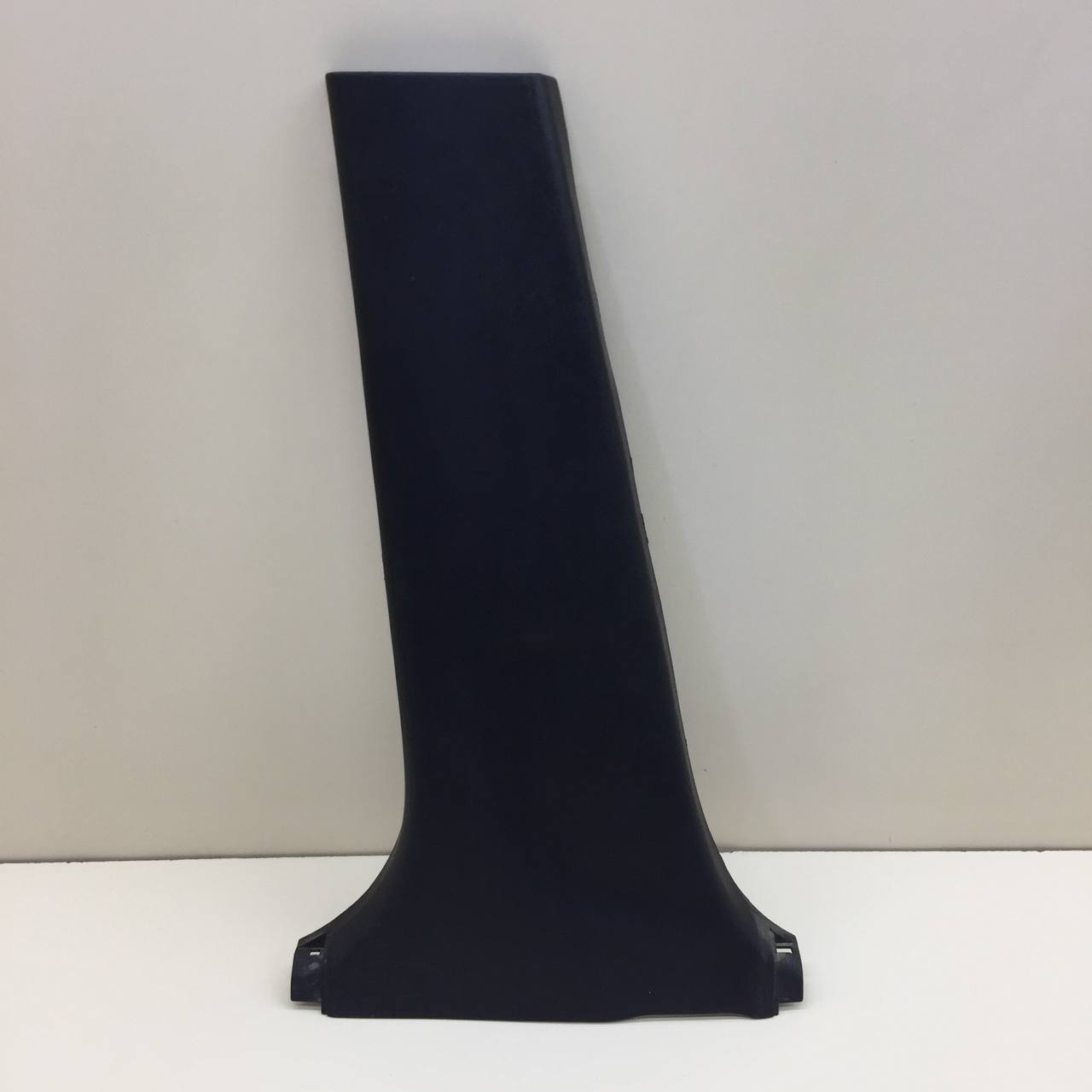 Обшивка стойки Toyota Corolla E120 2001-2007