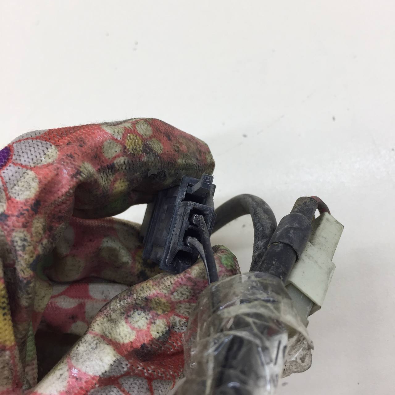 Замок двери задней левой Chevrolet Niva 2002-2009