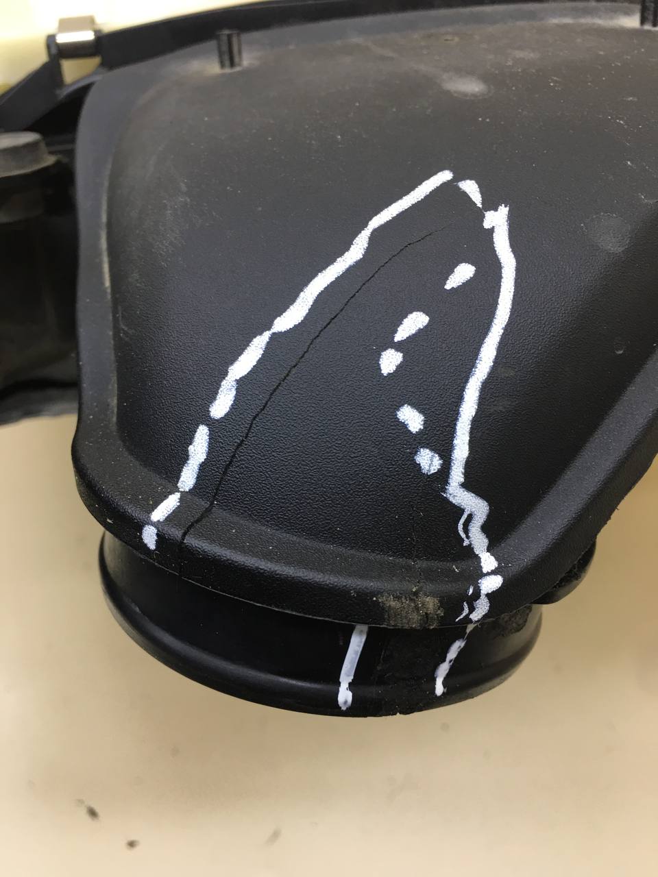 Корпус воздушного фильтра Porsche Cayenne 2017>