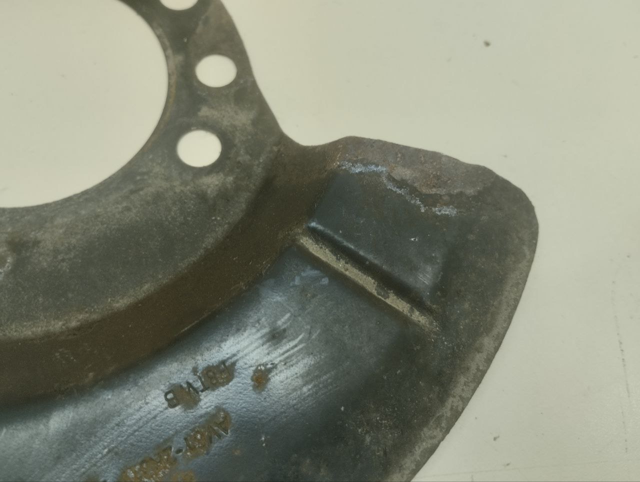 Пыльник тормозного диска Ford Focus 3 2011>