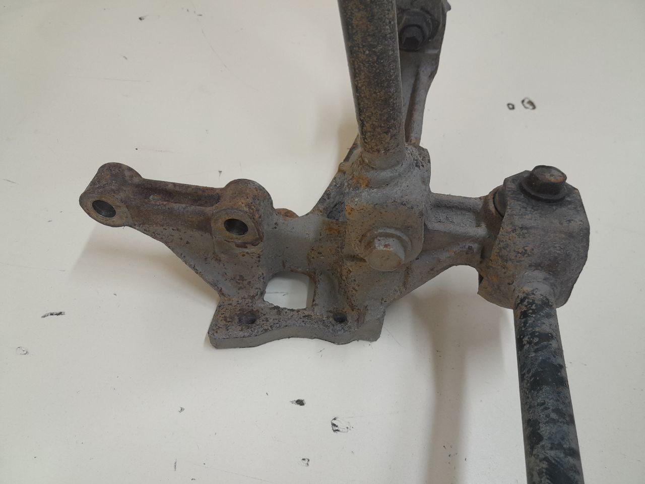 Кулак поворотный задний правый Toyota Camry (XV50) 2011-2017