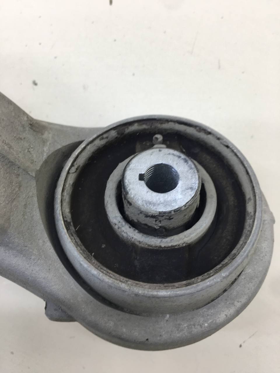 Рычаг передний правый Porsche Cayenne 2017>