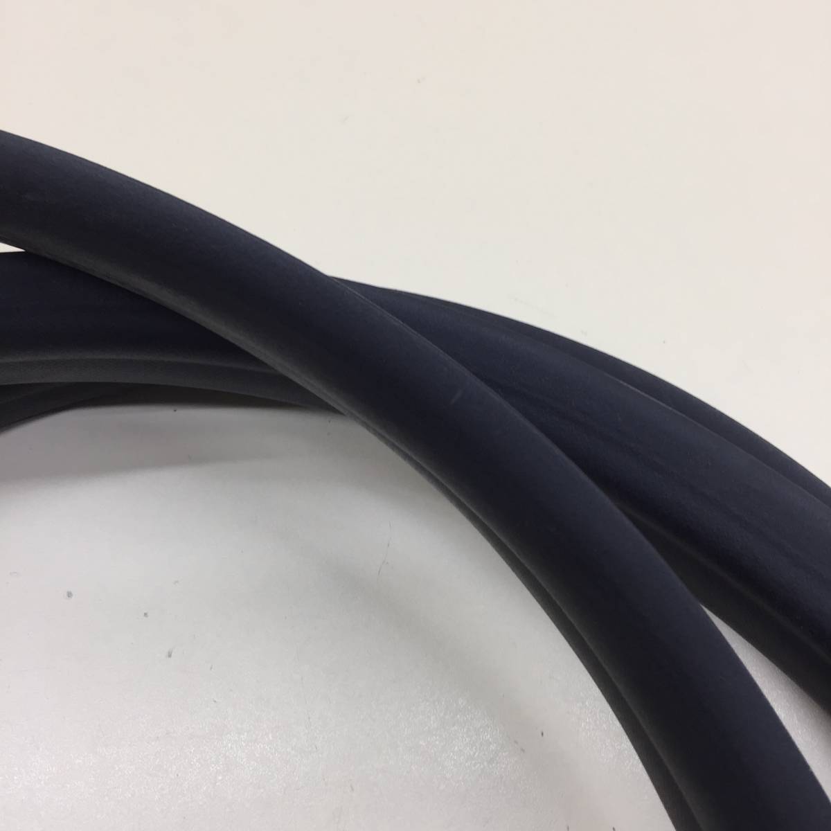 Уплотнитель проема двери передней левой Lada X-RAY 2016>