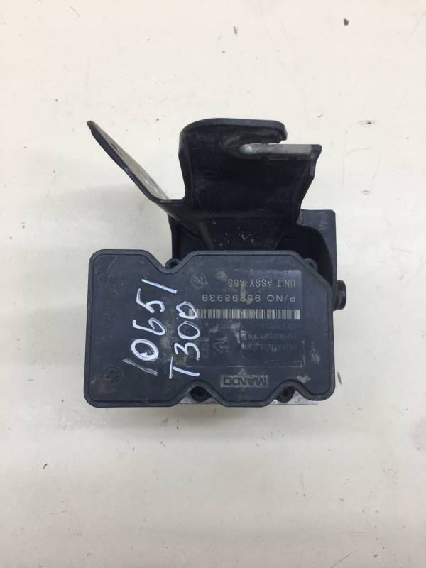 Блок ABS (насос) Chevrolet Aveo T300 2011>