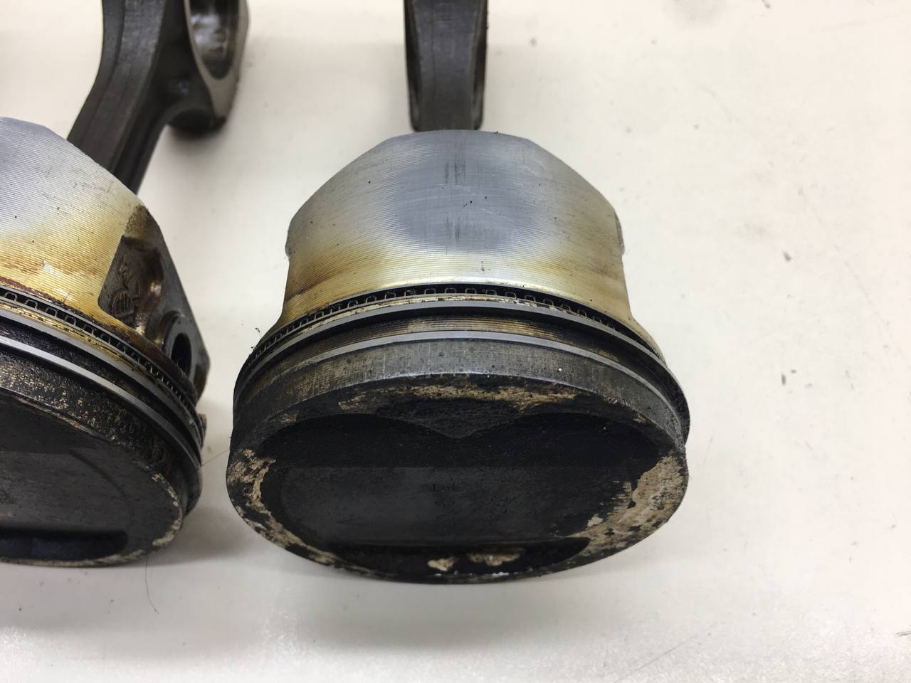 Поршень с шатуном Renault Logan (2) 2014>