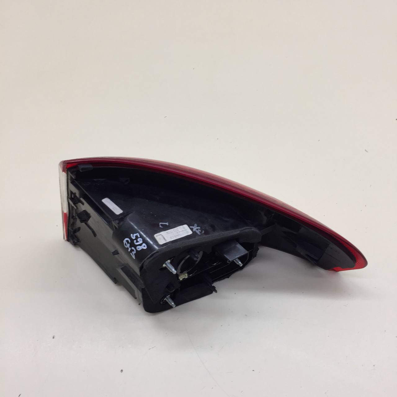 Фонарь задний наружный левый Ford Mondeo 4 2007-2015