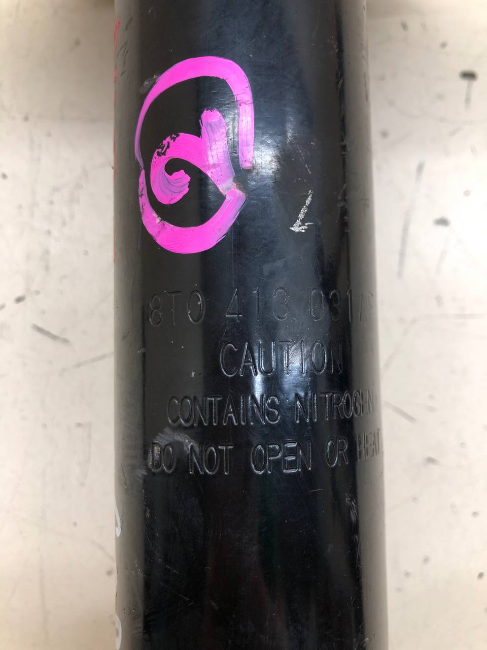 Амортизатор передний Audi A4 (B8) 2007-2011