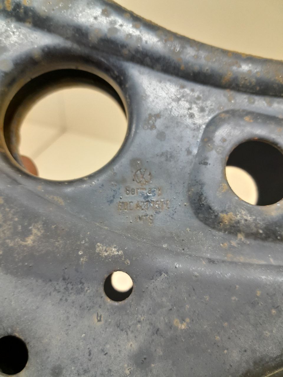 Рычаг передний Skoda Fabia (5J) 2007-2014