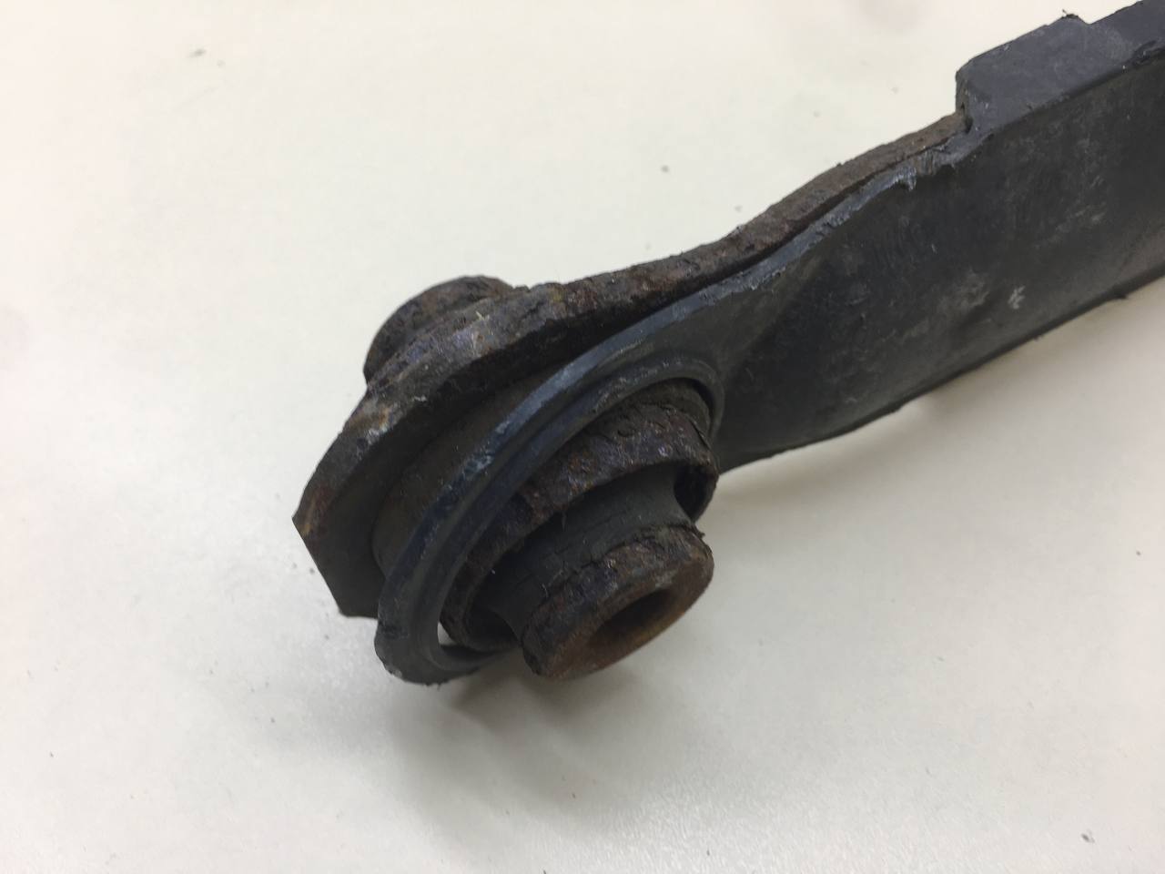 Рычаг задний нижний левый Honda Civic 4D 2006-2012