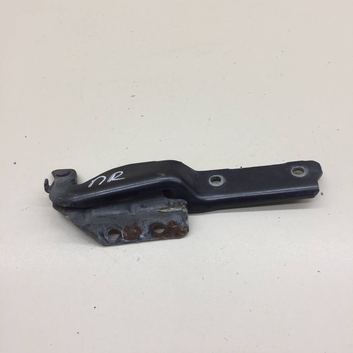 Петля капота правая Fiat Albea 2002-2012