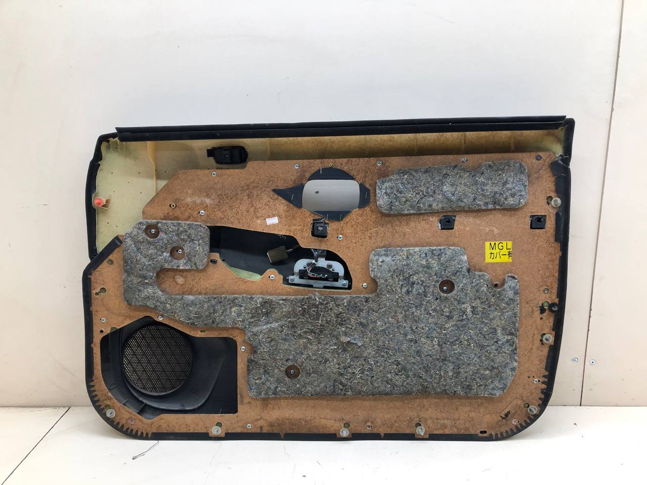 Обшивка двери передней левой Infiniti QX4 (JR50) 1996-2003г