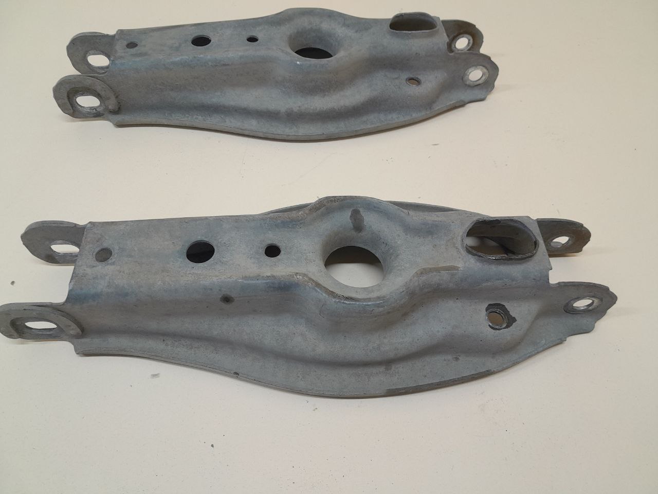 Рычаг задний нижний BMW 1-series E87/E81 2004-2011