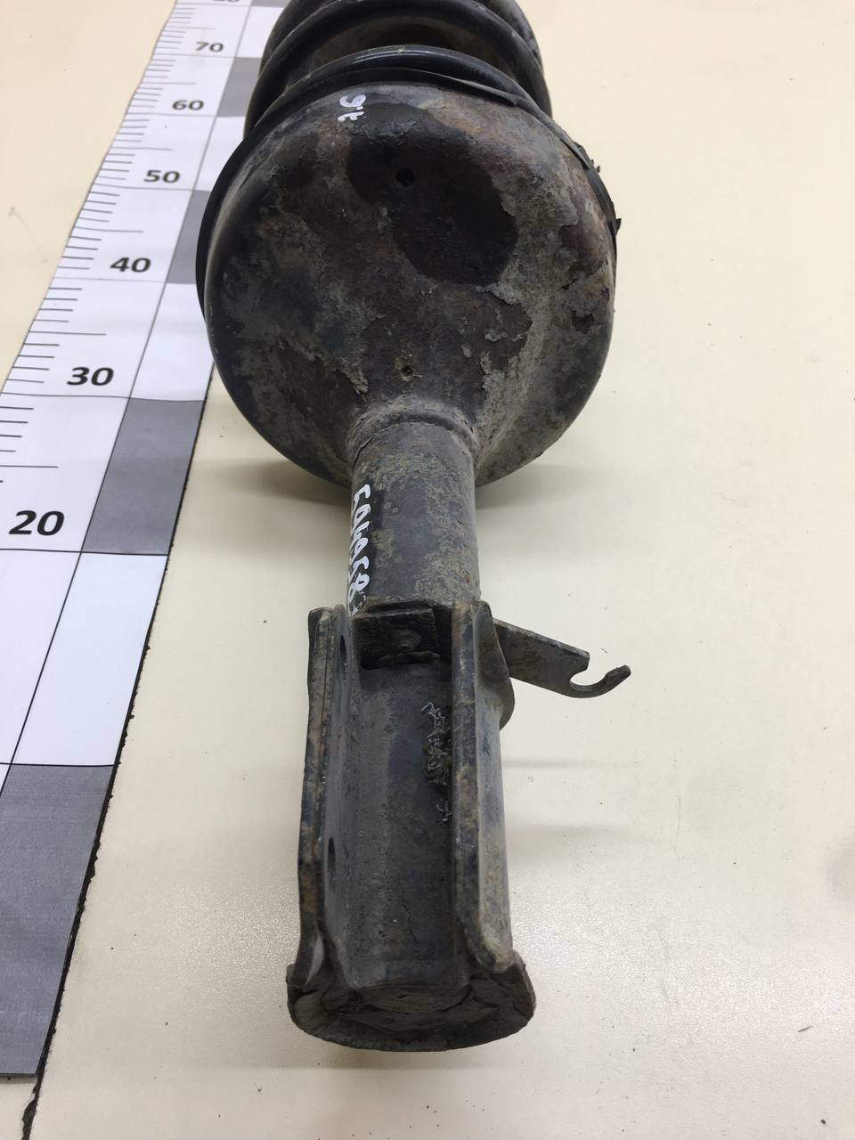 Амортизатор передний Renault Symbol (2) 2008-2012