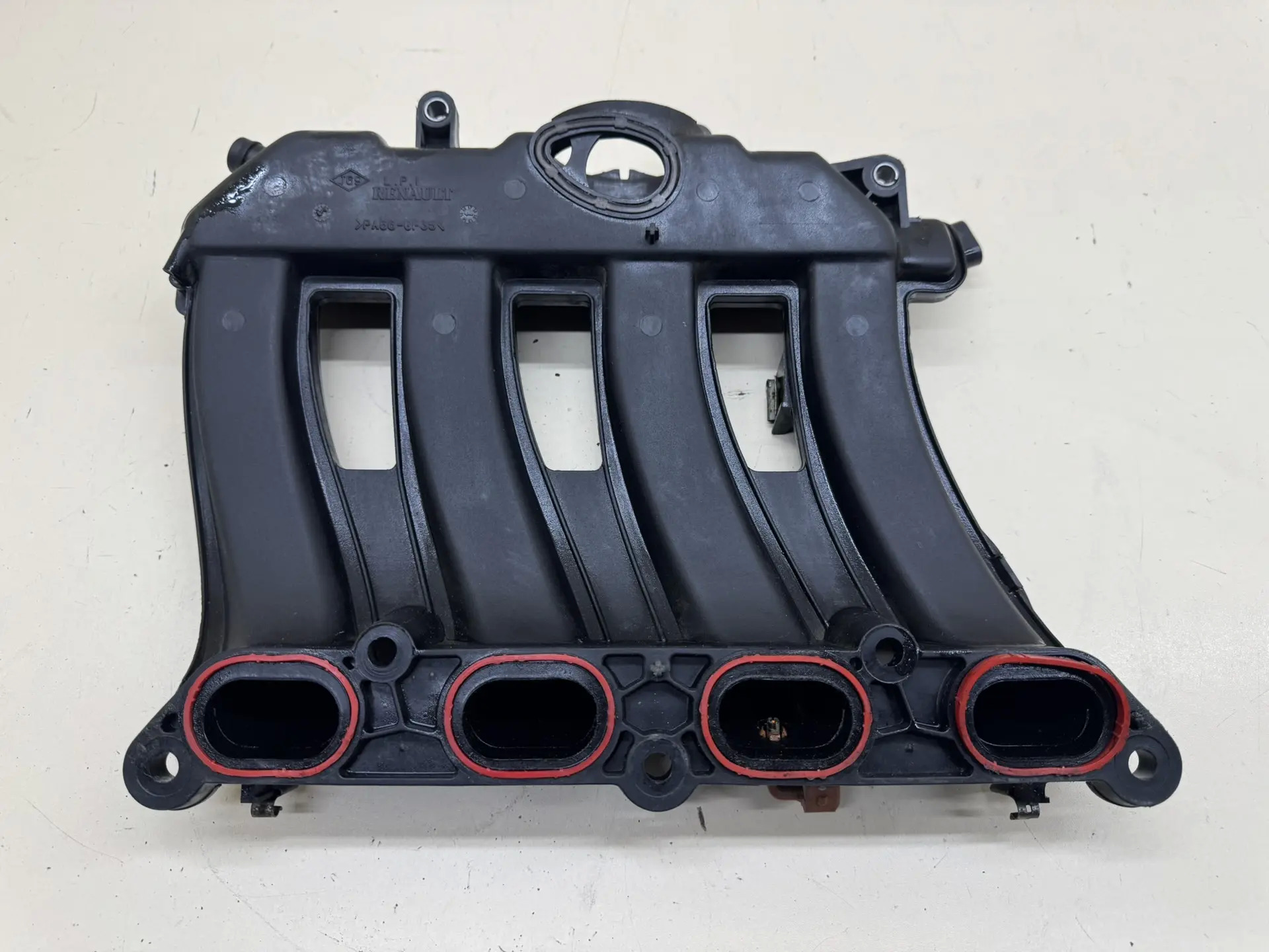 Коллектор впускной Nissan Terrano (D10) 2014>