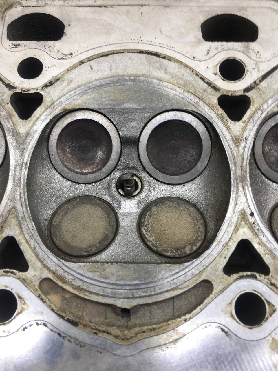 Головка блока цилиндров Peugeot 308 2007>