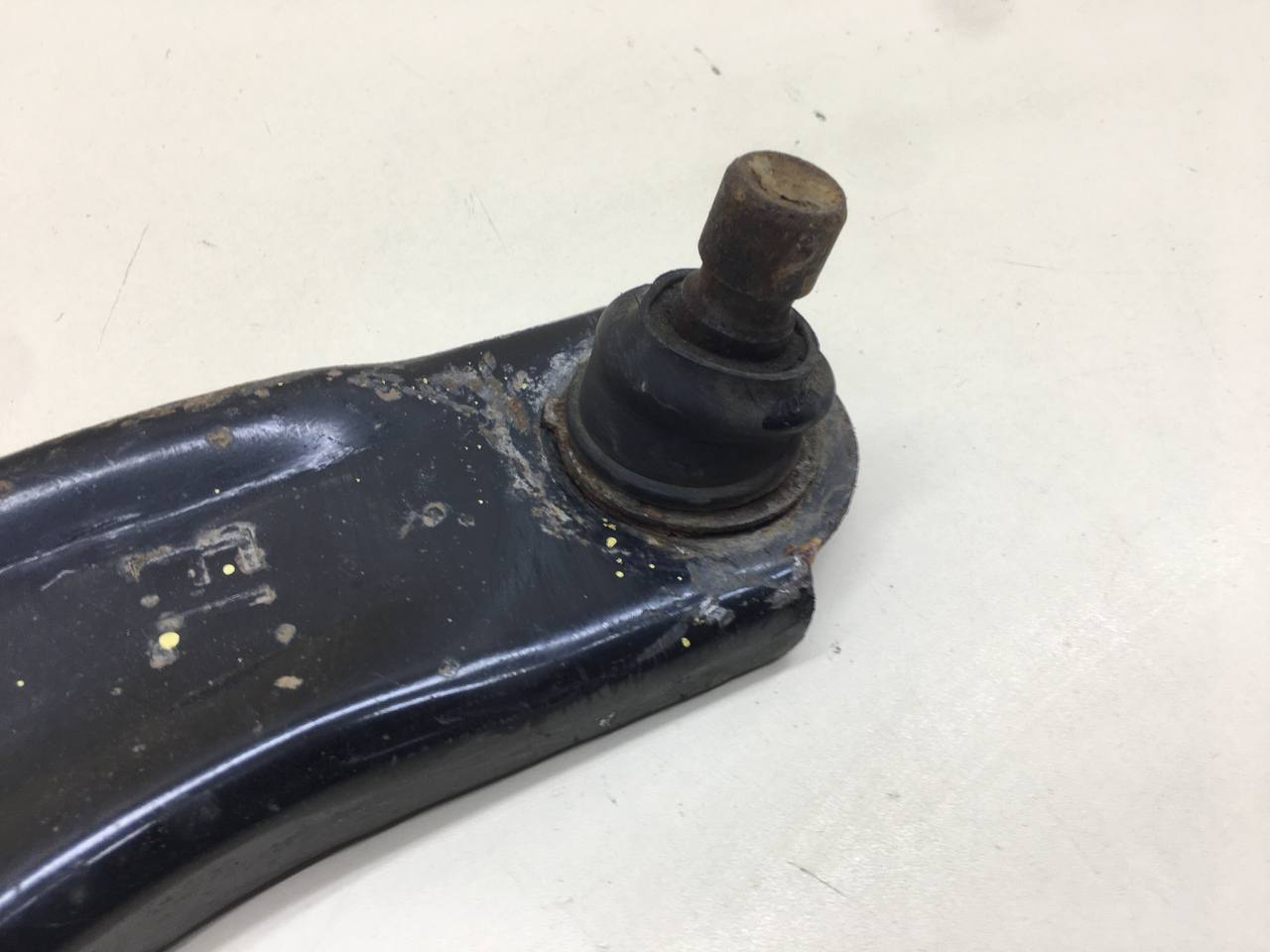 Рычаг передний правый Nissan Tiida (C11) 2007-2014