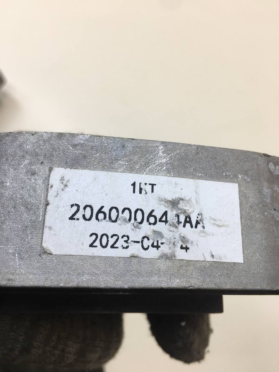 Опора двигателя задняя EXEED RX 2022>