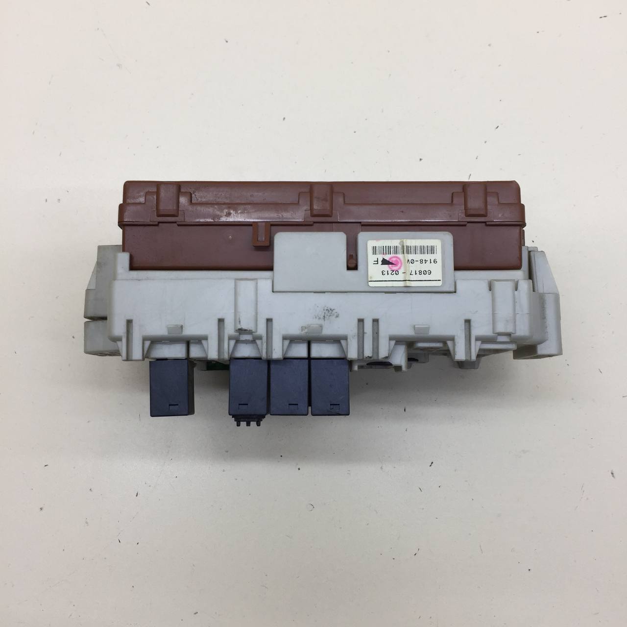 Блок предохранителей Mitsubishi Lancer 9  (CS/Classic) 2000-2011