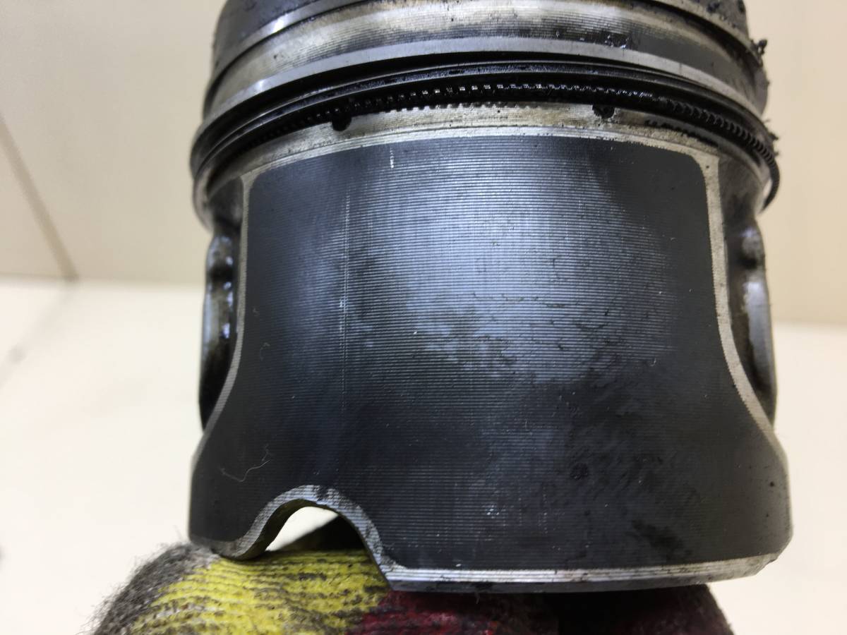 Поршень с шатуном Jaguar XE (760) 2014-2021