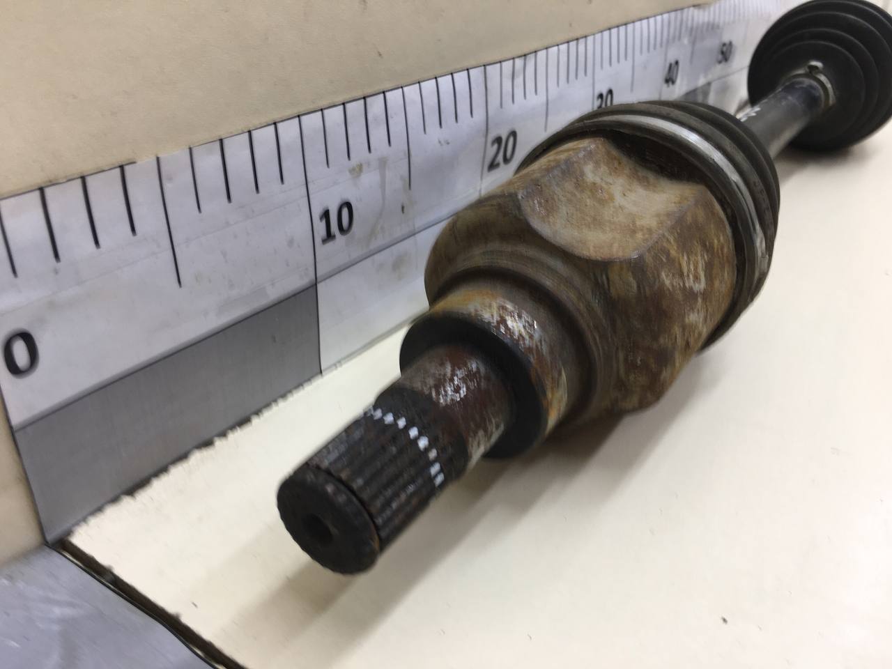 Полуось передняя левая Geely Emgrand EC7 2008>