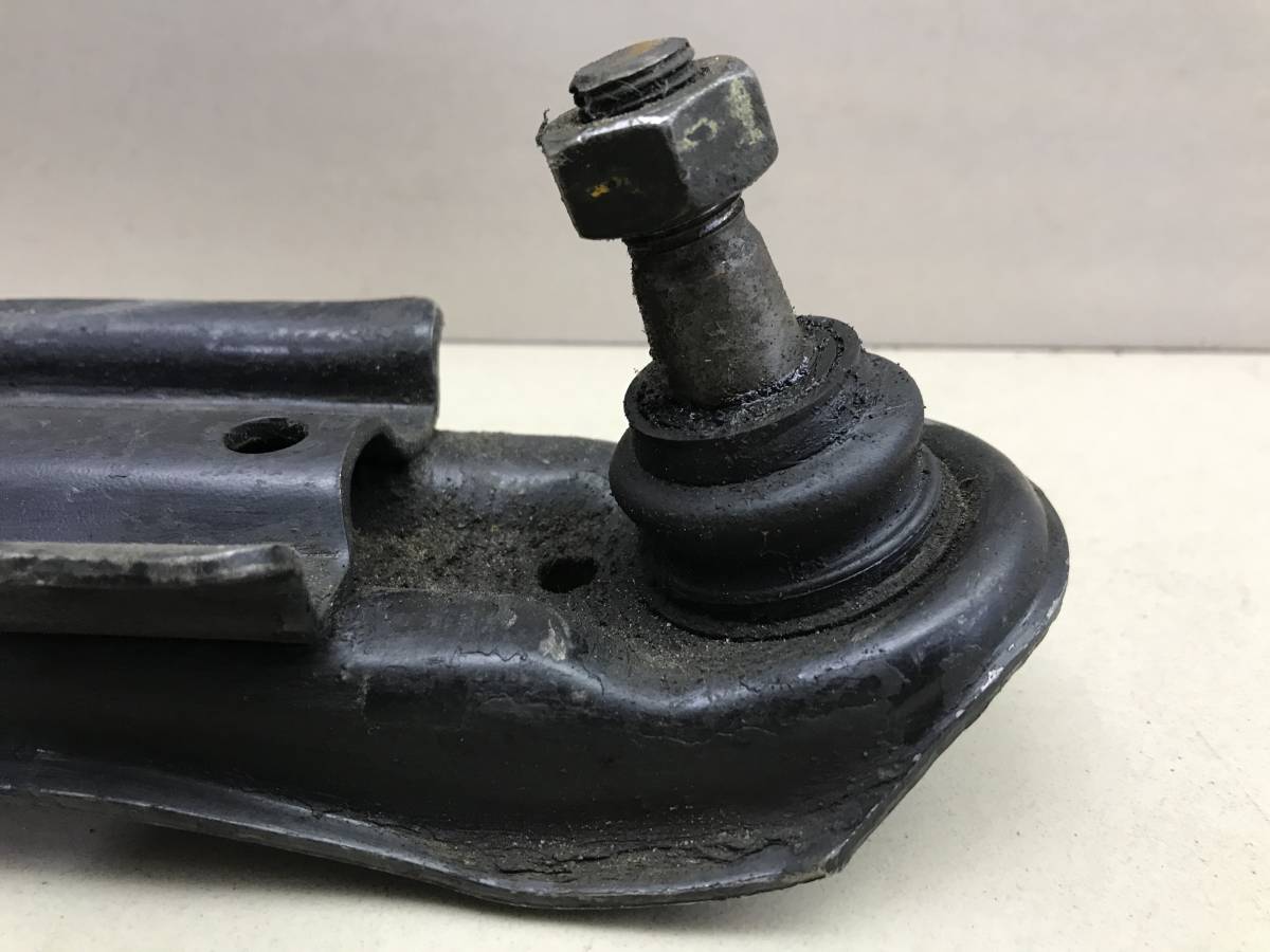 Рычаг передний правый Nissan Pulsar (N15) 1995-2000