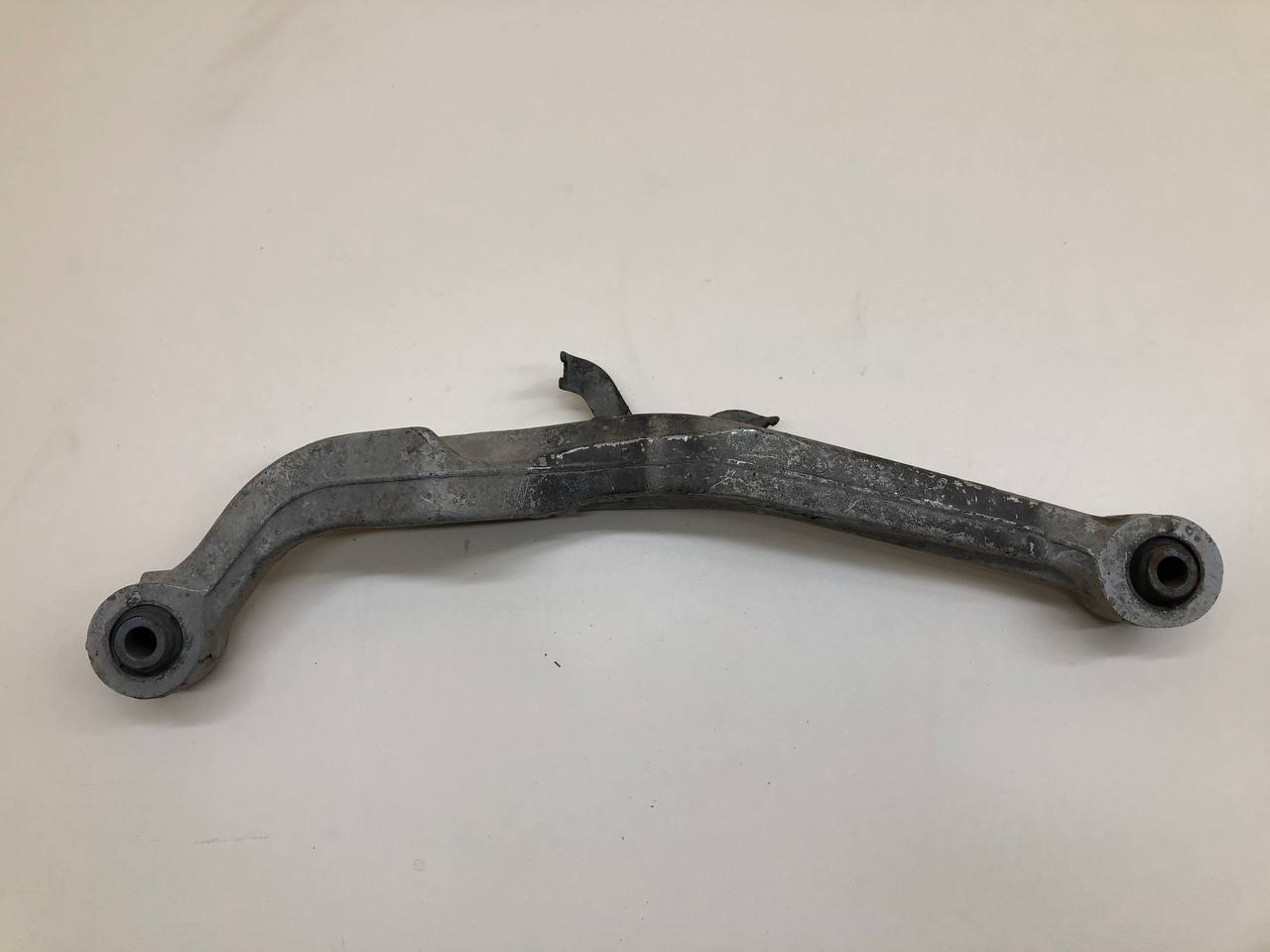 Рычаг задний поперечный Nissan X-Trail (T31) 2007-2014