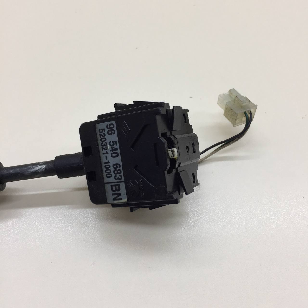 Переключатель поворотов подрулевой Chevrolet Aveo T250 2005-2011