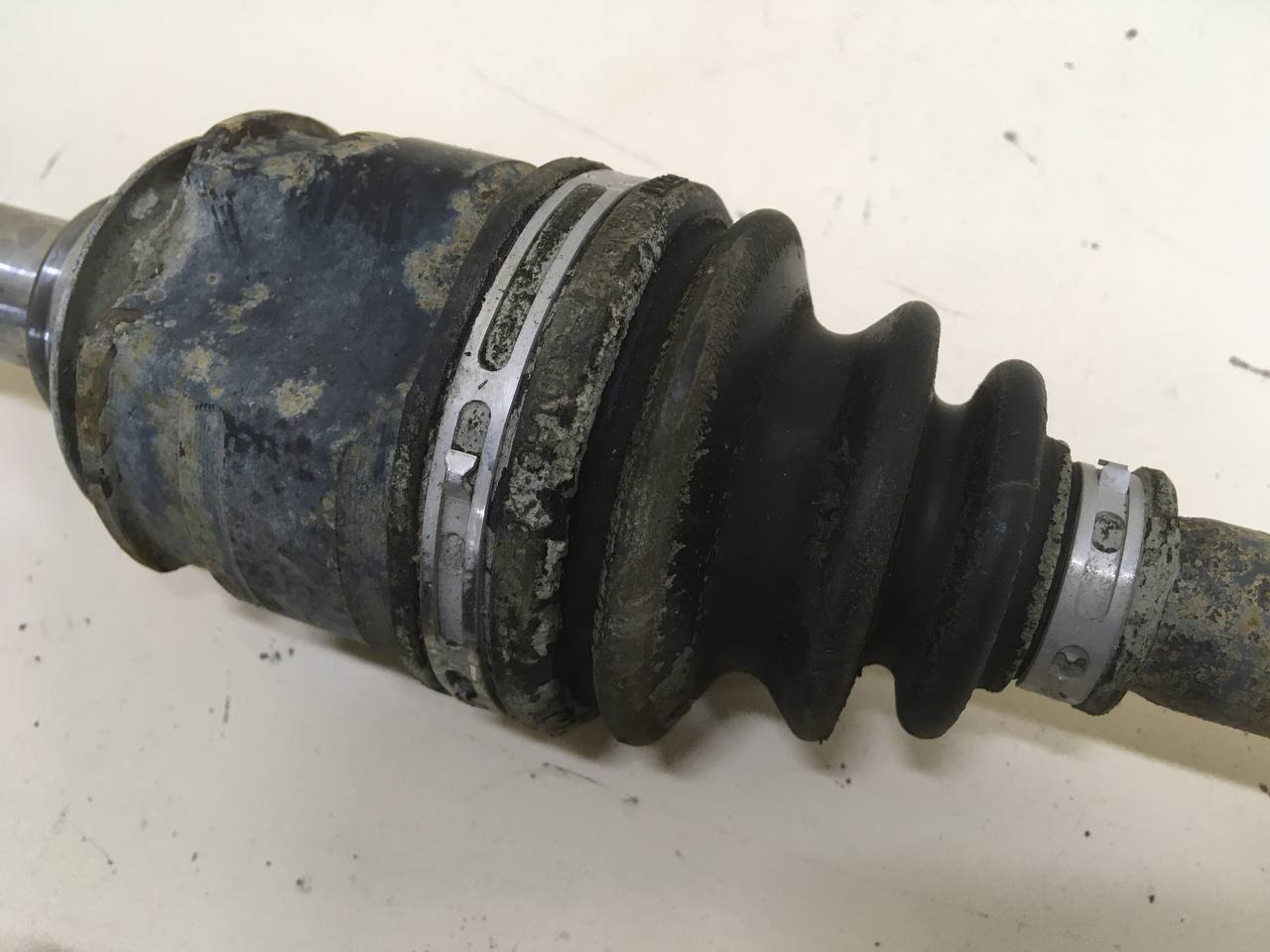 Полуось задняя Toyota Rav 4 (XA40) 2013-2019