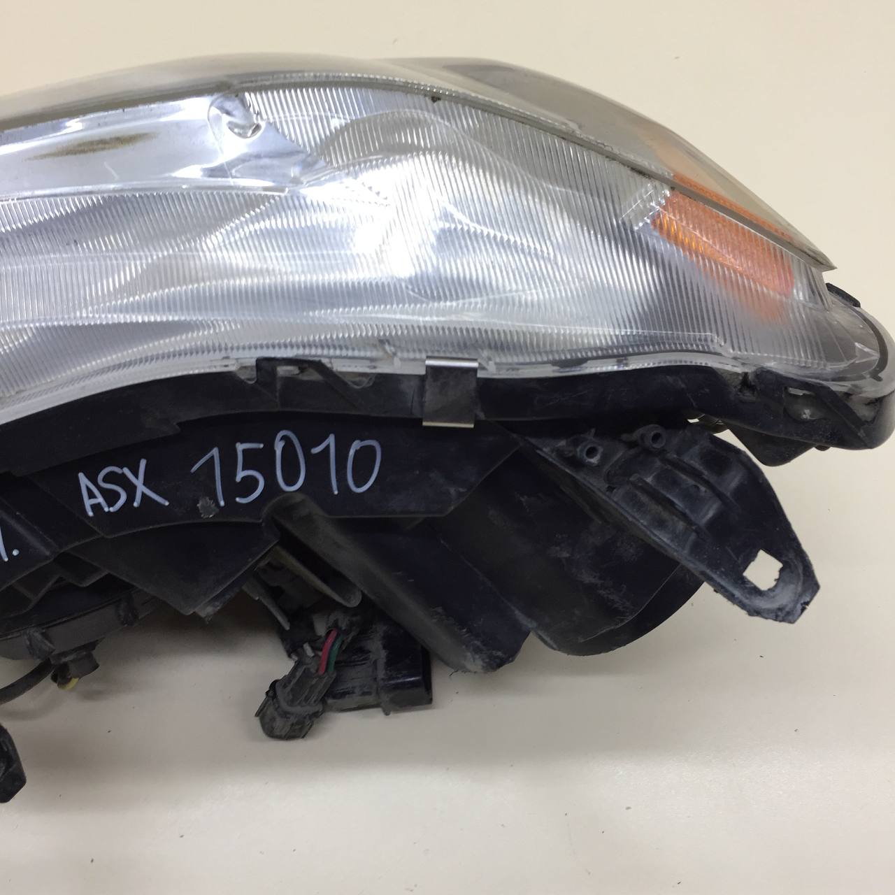 Фара правая Mitsubishi Outlander XL (CW) 2006-2012