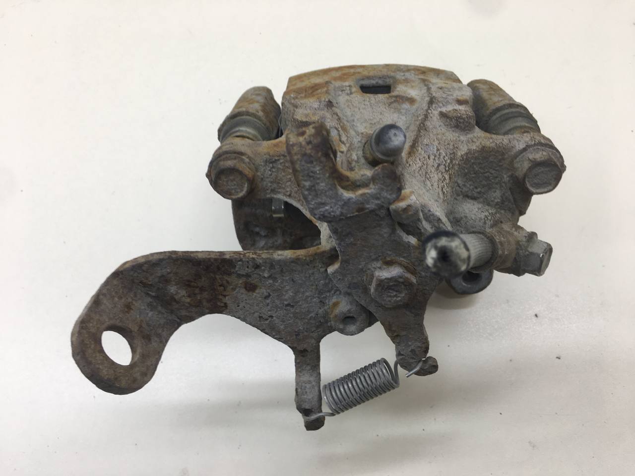 Суппорт задний правый Mazda CX-5 (KE) 2011-2017