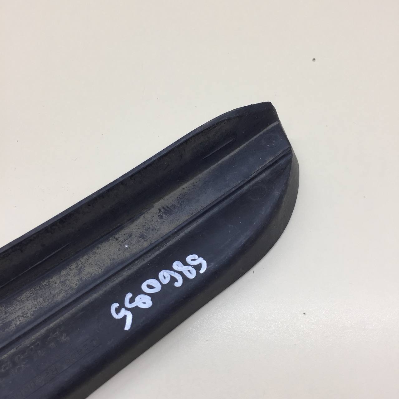 Решетка в бампер правая Porsche Cayenne 2003-2010