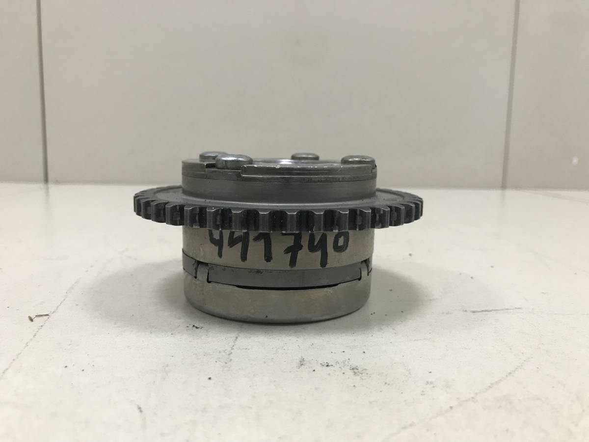 Механизм изменения фаз ГРМ Mercedes-Benz CLA-Class (C117) 2013>