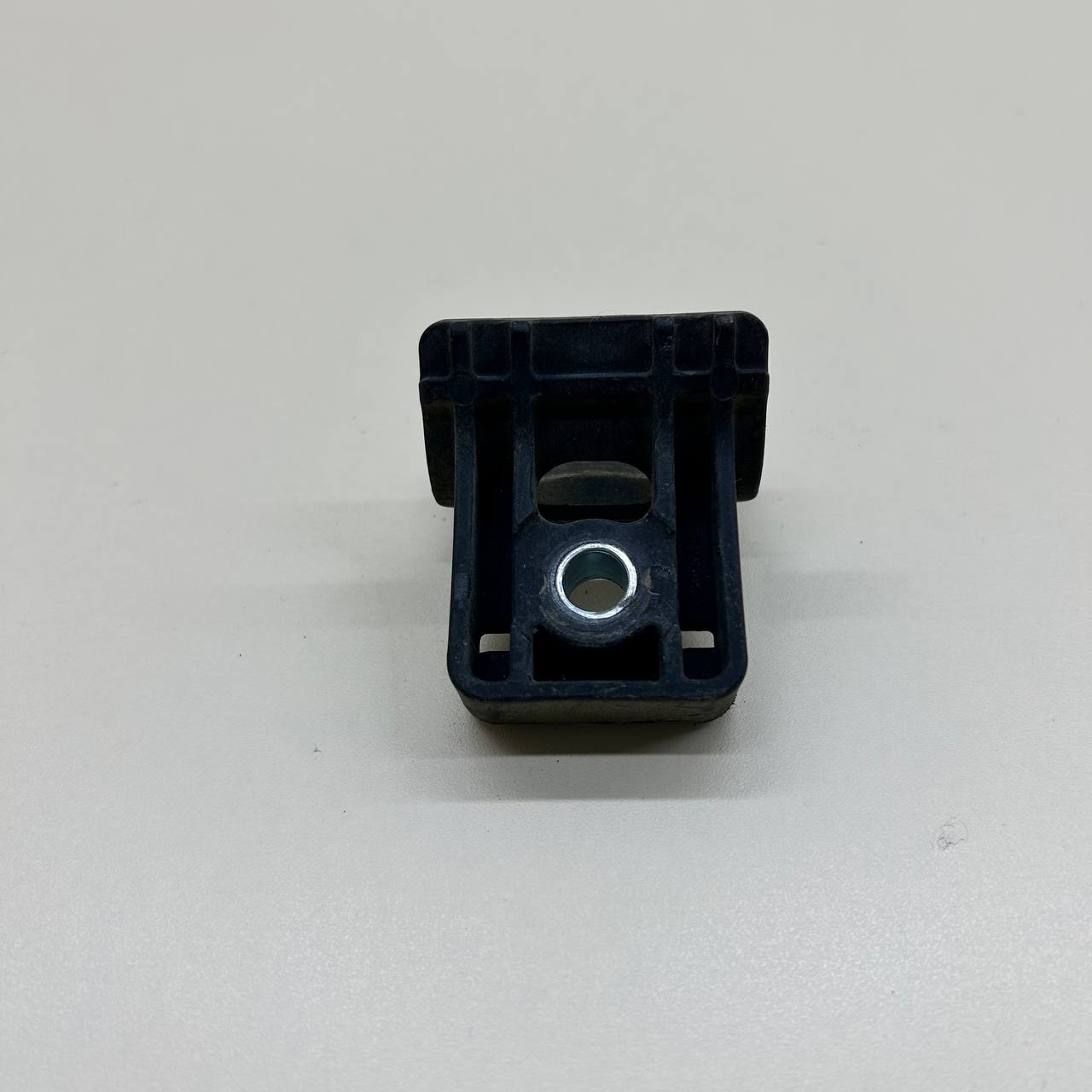 Кронштейн радиатора Chevrolet Cruze (J300) 2009-2016