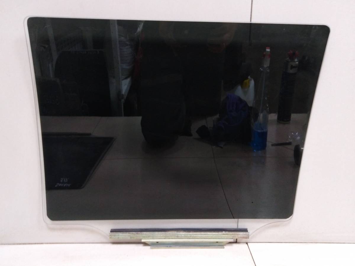 Стекло двери задней правой Lifan Smily 2008-2017