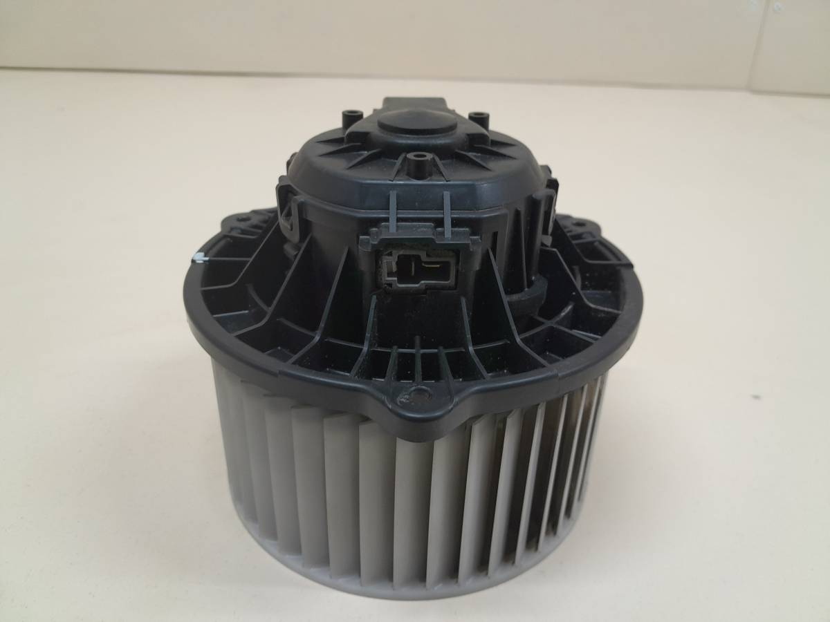 Моторчик отопителя Kia Ceed (JD) 2012-2018