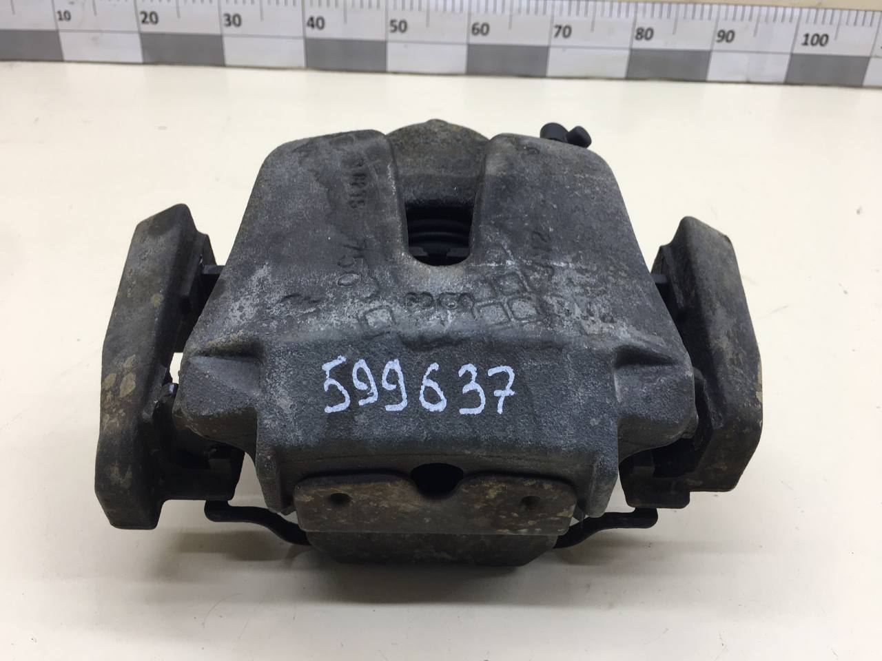 Суппорт передний правый BMW X5 F15/F85 2013-2018