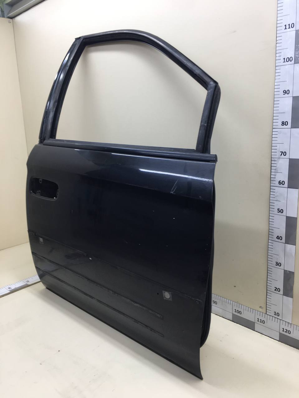 Дверь передняя правая Chrysler Voyager (RG) 2000-2004