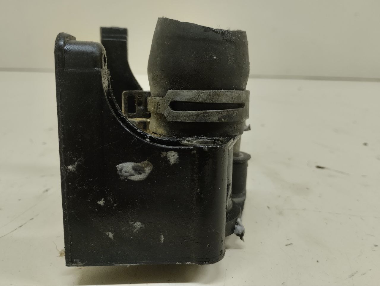 Фланец двигателя системы охлаждения Ford Focus 3 2011>