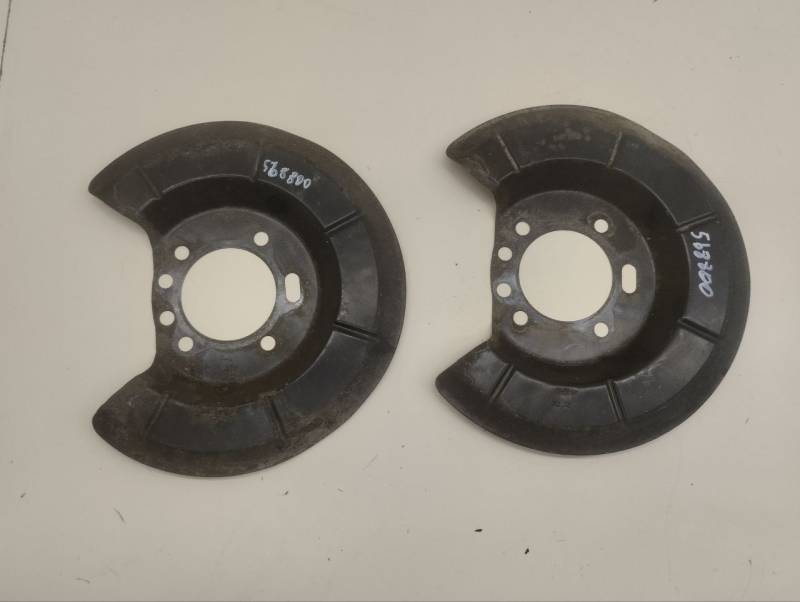 Пыльник тормозного диска Ford Focus 3 2011>