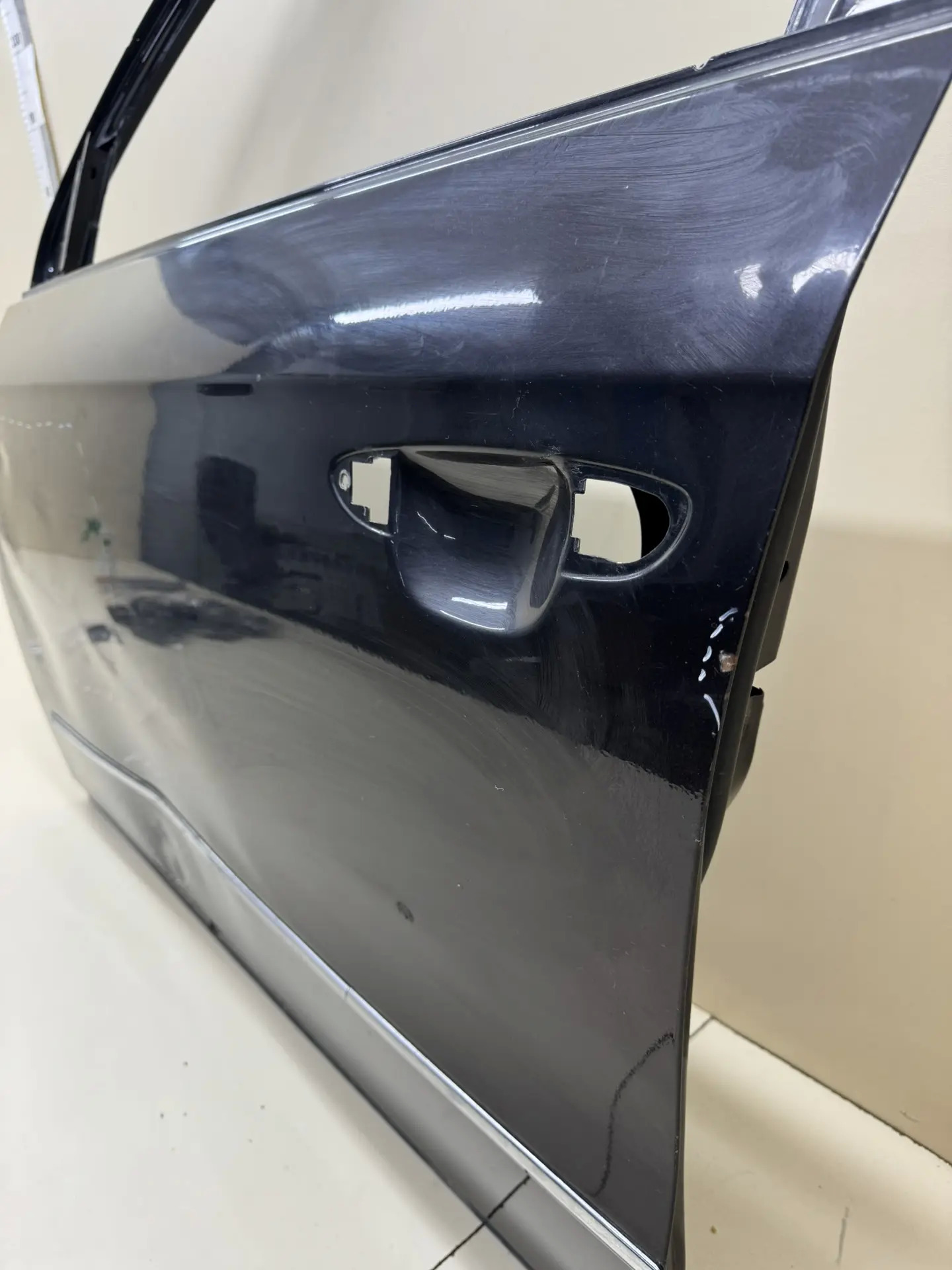 Дверь передняя левая Volkswagen Passat B6 2005-2010