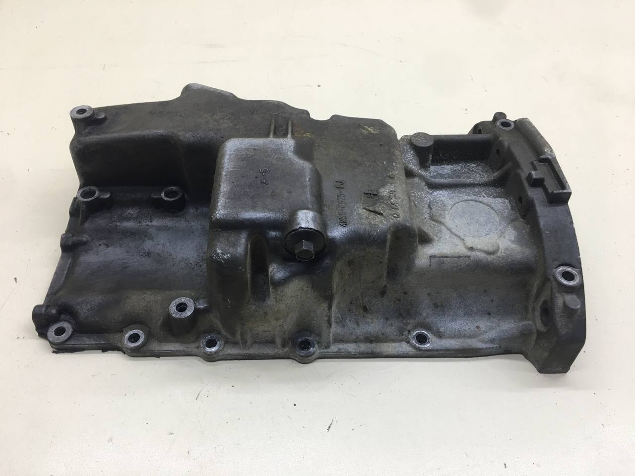 Поддон масляный двигателя Ford C-MAX 2003-2010