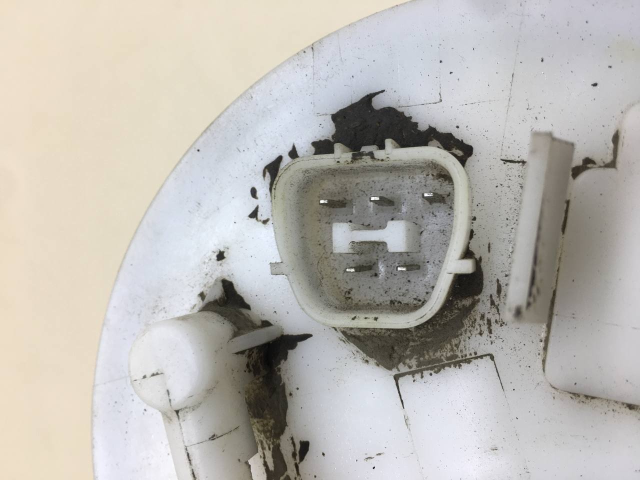 Насос топливный электрический Mitsubishi Lancer X (CX, CY)  2007>