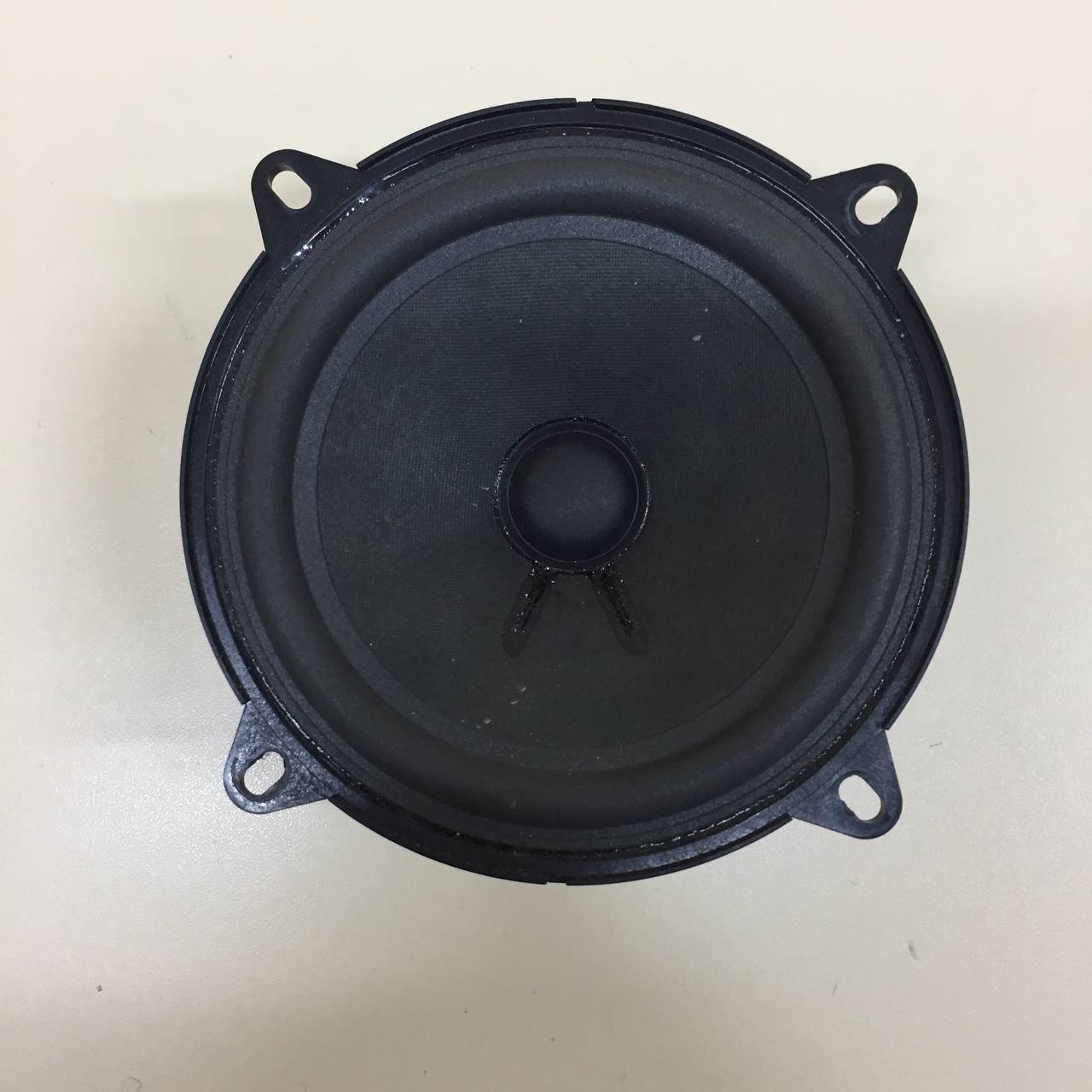 Динамик Renault Duster (HSA, HSM) 2012>