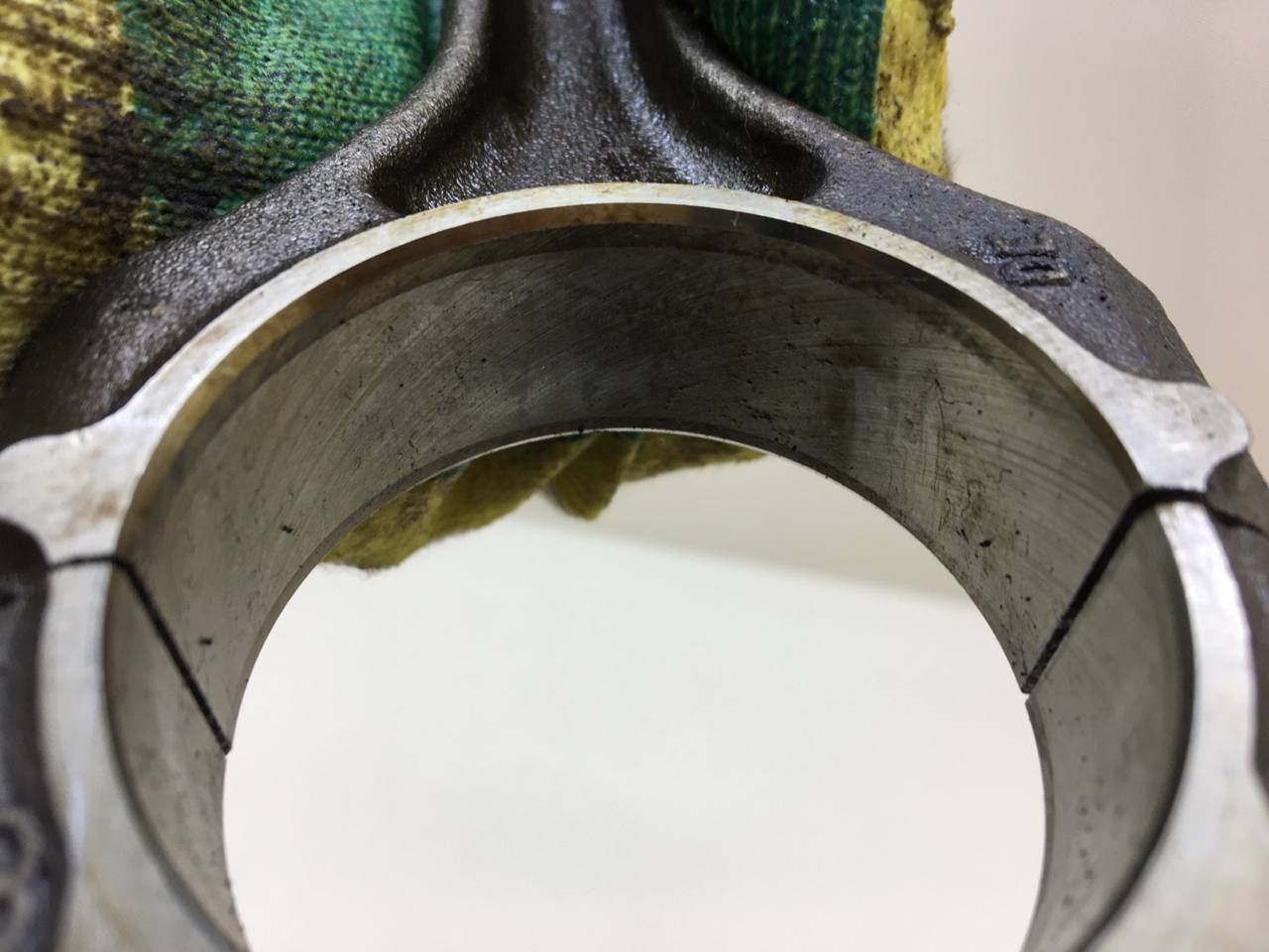 Поршень с шатуном Volkswagen Passat B7 2011-2015