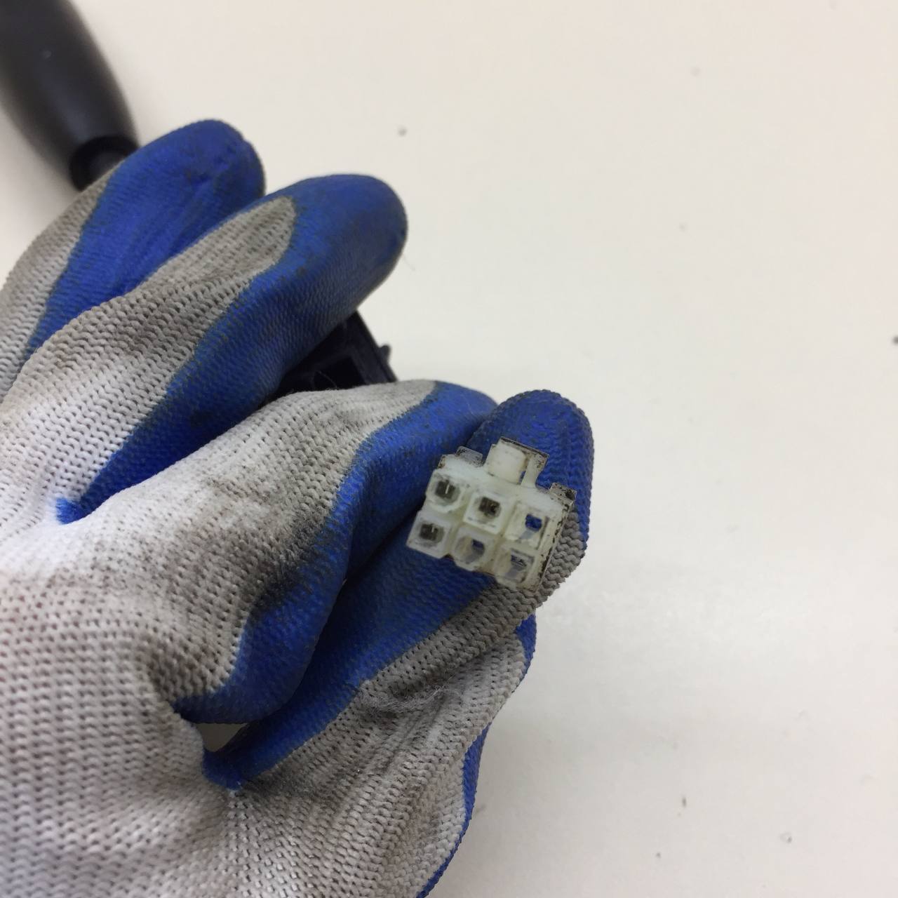 Переключатель поворотов подрулевой Chevrolet Aveo T250 2005-2011